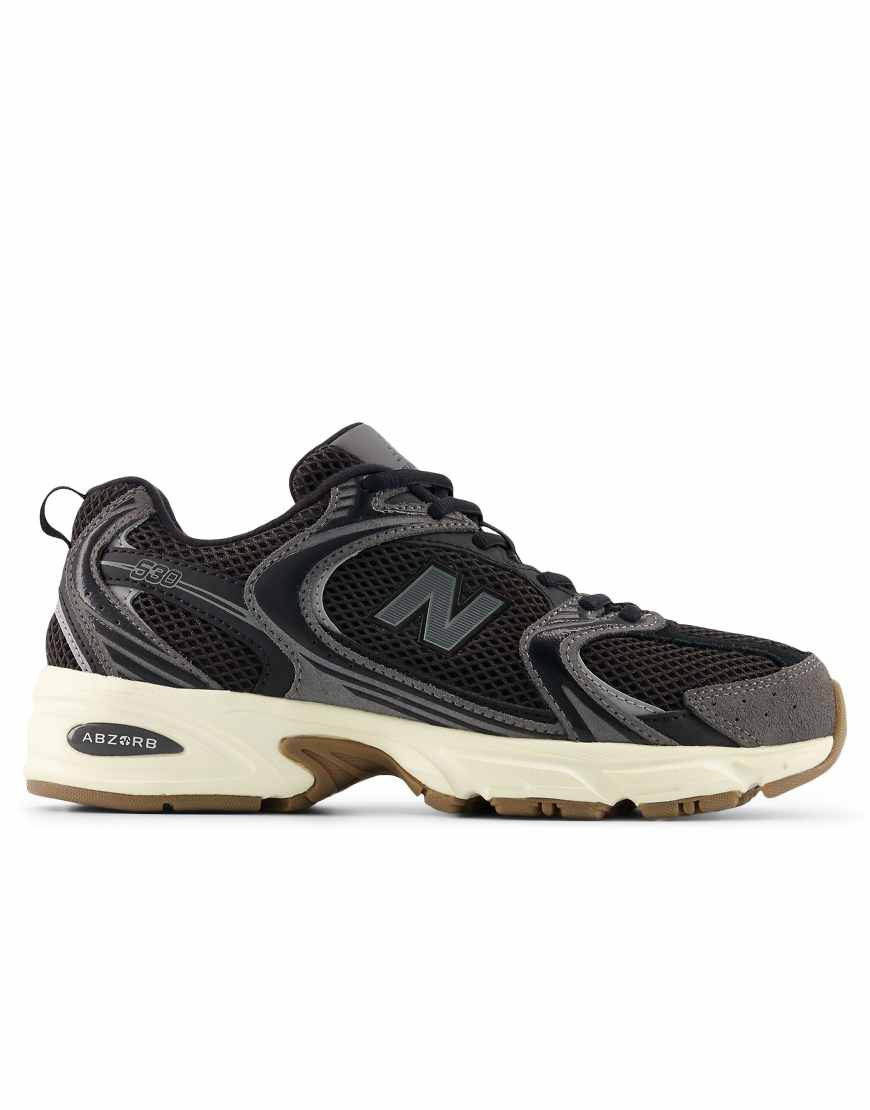New Balance - 530 - Sneaker in Schwarz mit Lackoptik