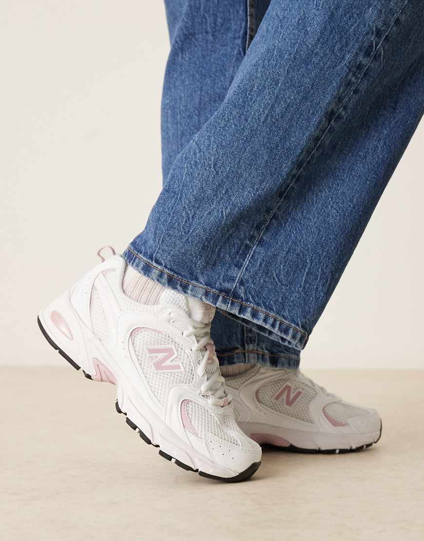 New Balance - 530 - Unisex-Sneaker in Weiß und Rosa