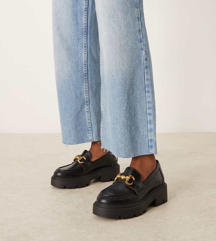 ASOS DESIGN Wide Fit - Milan - Loafer mit klobigen Kettendetails in Schwarz, weite Passform