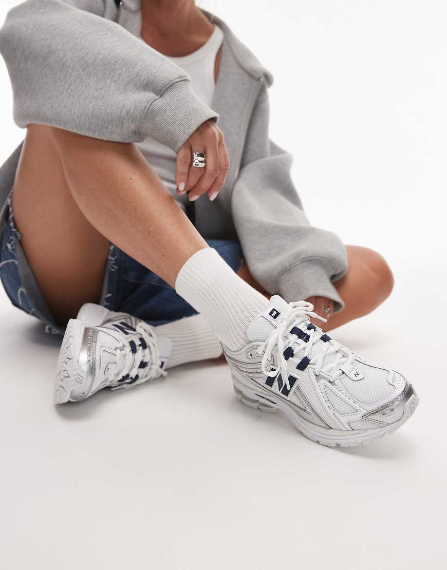 New Balance - 1906R - Unisex - Sneaker in Weiß und Marineblau