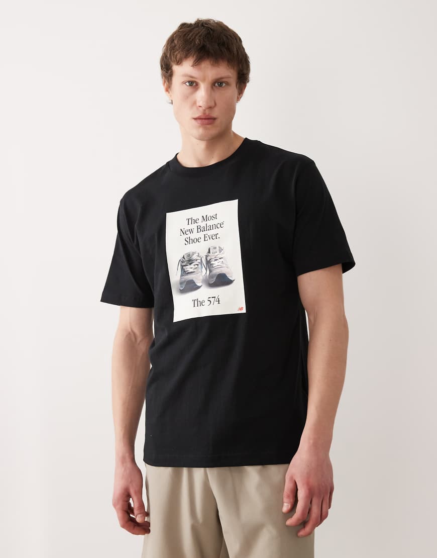 New Balance - 574 AD - T-Shirt in Schwarz