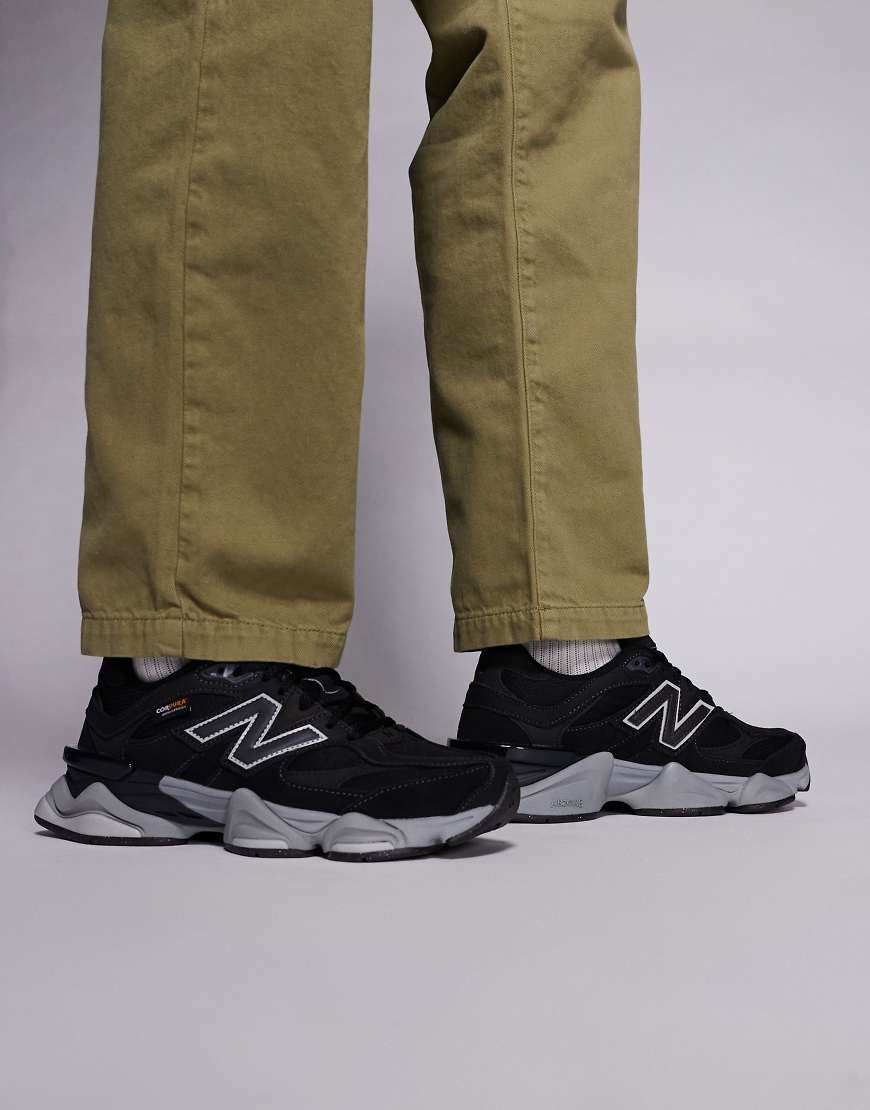 New Balance - 9060 - Cordura-Sneaker in Schwarz und Grau