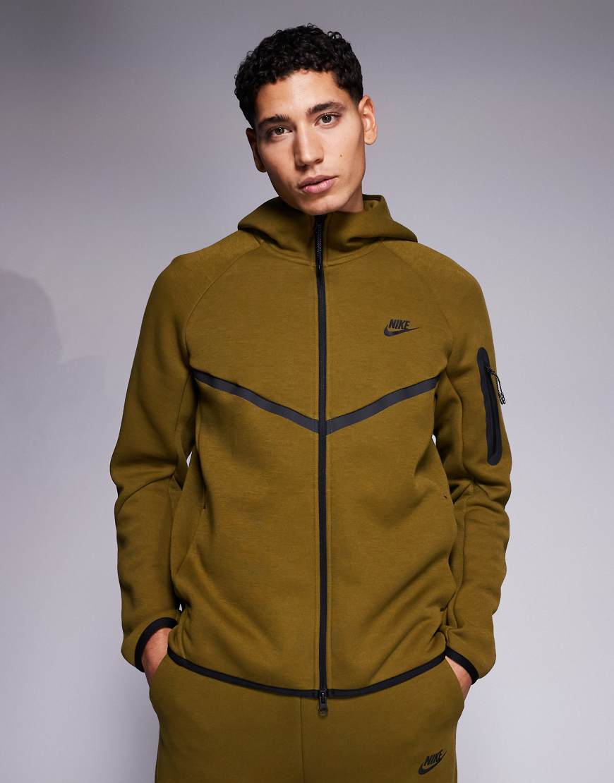 Nike - Tech Fleece - Trainingsjacke in Khaki mit durchgehendem Reißverschluss-Grün
