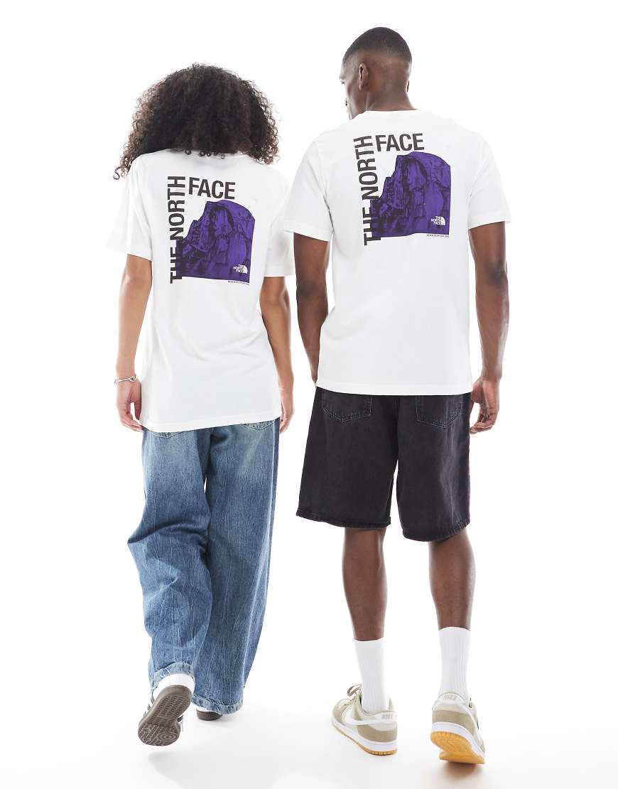 The North Face - Half Dome Photo - Unisex - T-Shirt in Weiß mit Rückenprint