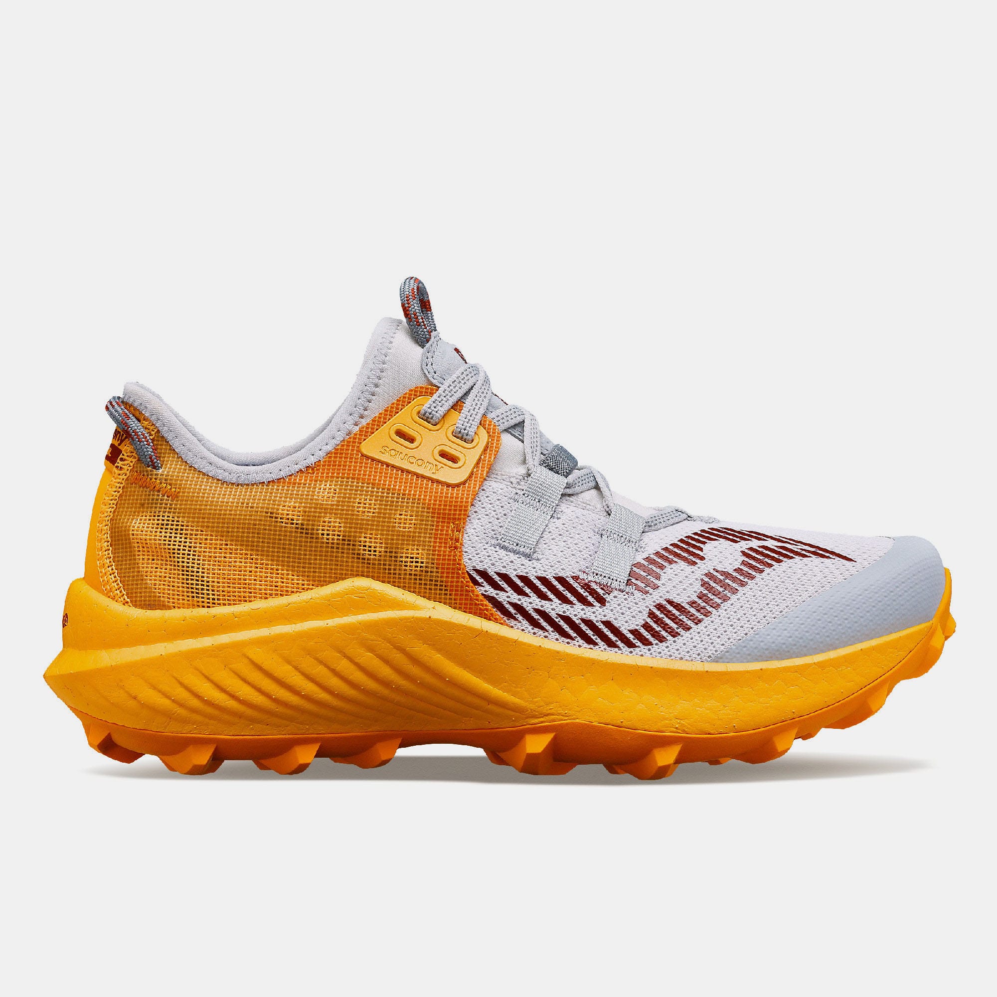 Vrouwen Saucony Endorphin Hardloopschoen in Off White