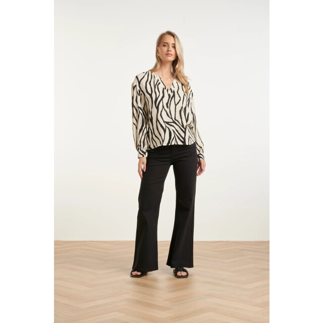 Smashed Lemon Dames top met abstracte zebra print in off-white en zwart |