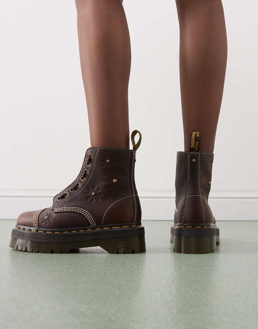 Dr. Martens - Sinclair - Stiefel in Dunkelbraun mit Blumenprägung-Brown