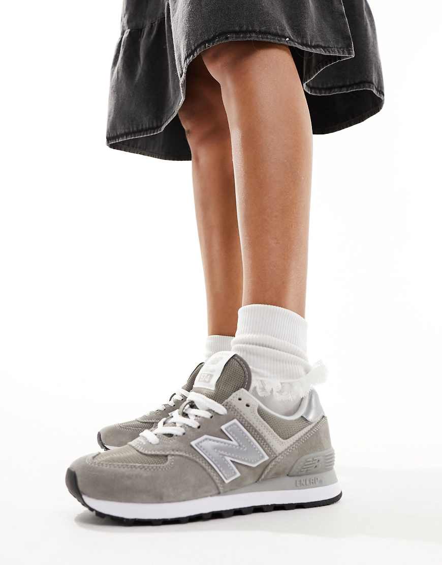 New Balance - 574 - Sneaker in Grau und Weiß