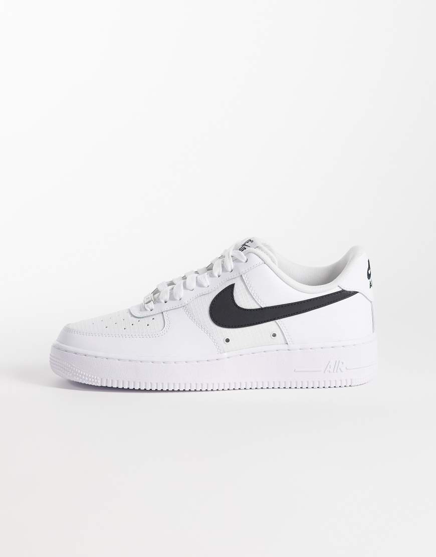 Nike - Air Force 1 '07 LV8 - Funktions-Sneaker in Weiß