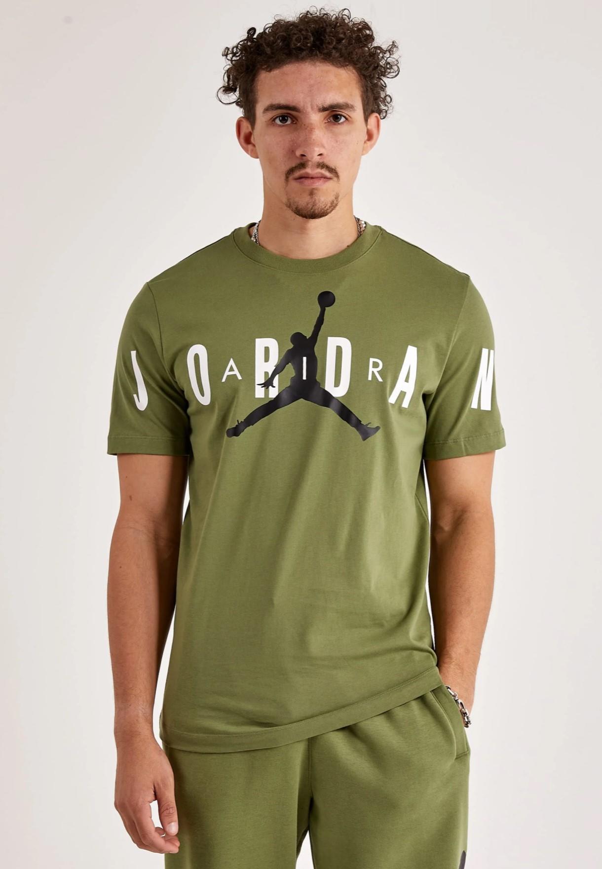 Nike Air Jordan Stretch T Shirt in Olijf