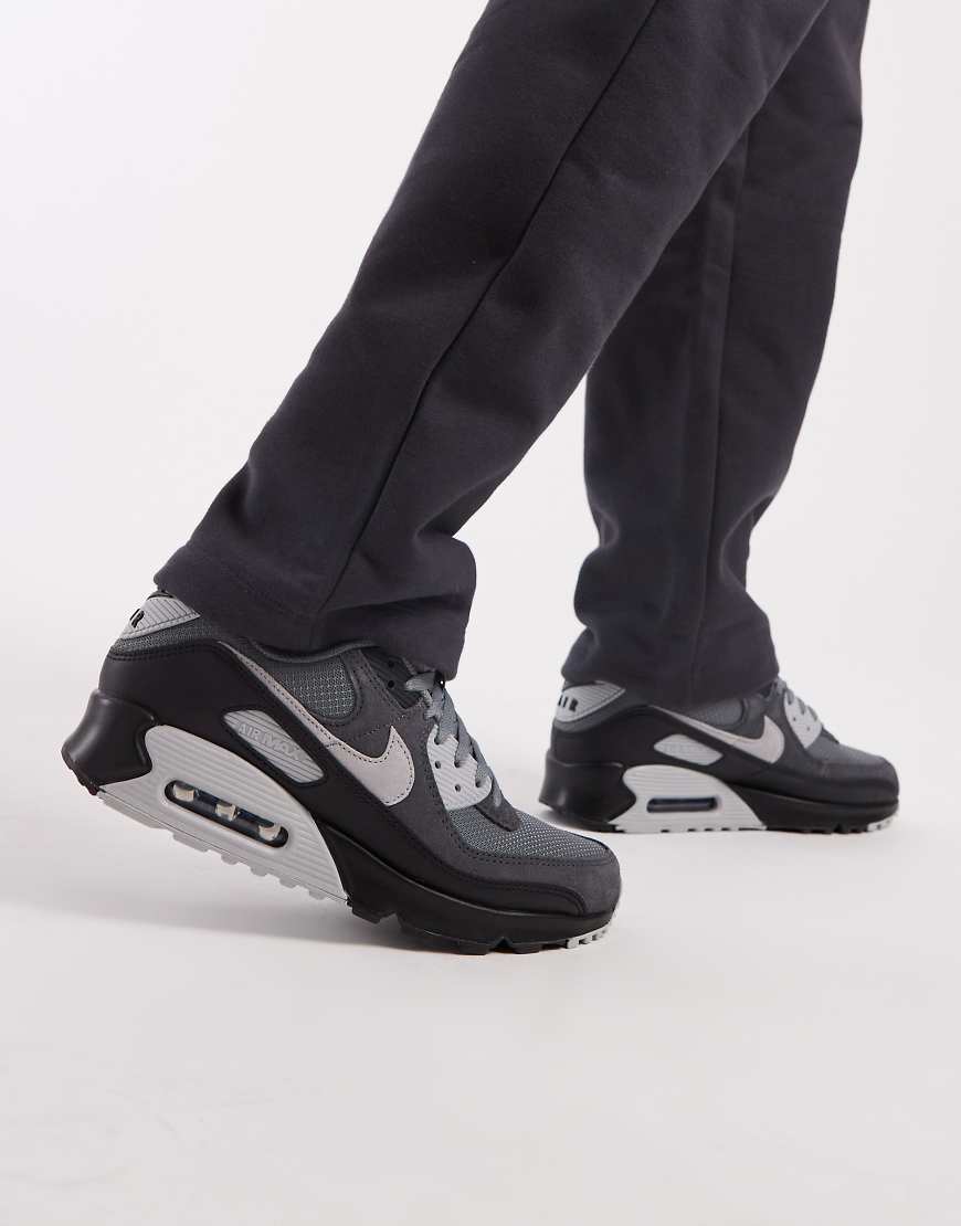 Nike - Air Max 90 - Sneaker in Grau und Schwarz