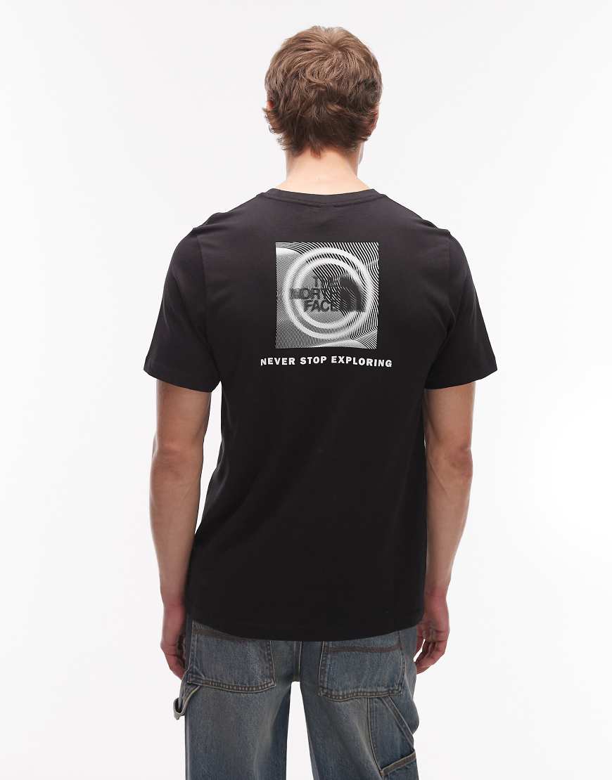 The North Face - Box NSE Energy - T-Shirt in Schwarz mit Rückenprint