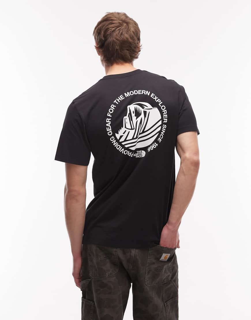 The North Face - Monte - T-Shirt in Schwarz mit Rückenprint