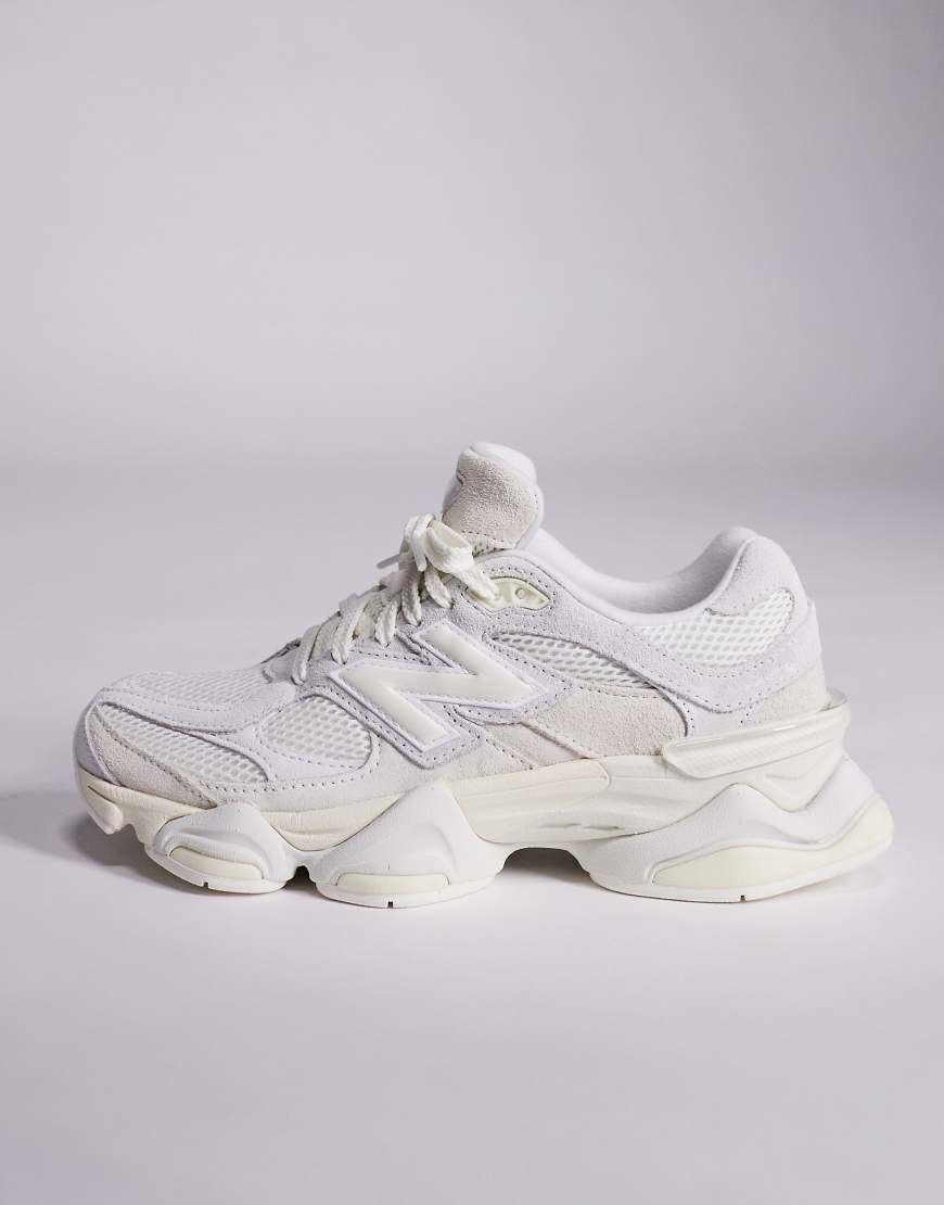 New Balance - 9060 - Sneaker in gebrochenem Weiß-Neutral