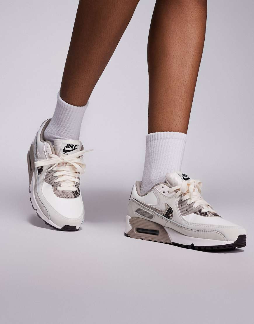 Nike - Air Max 90 - Sneaker in Wollweiß und Braun mit Schlangenmuster-Detail-Neutral