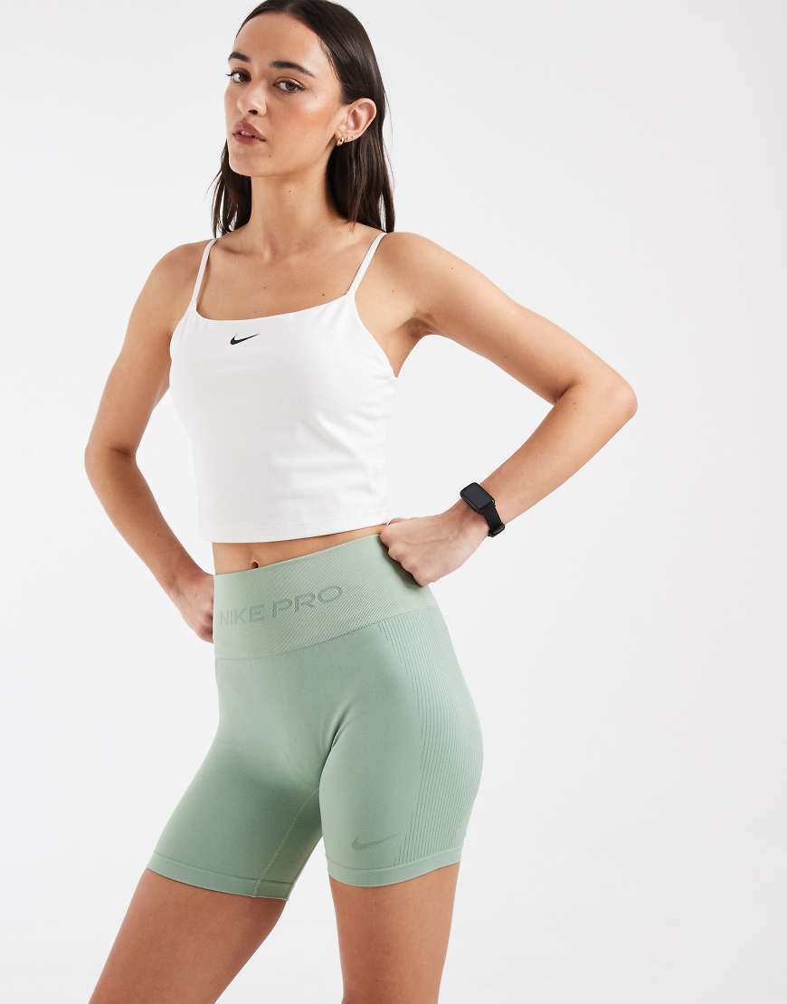 Nike Training - Pro Dri-FIT - Nahtlose Shorts in Grün, 5 Zoll Schrittlänge