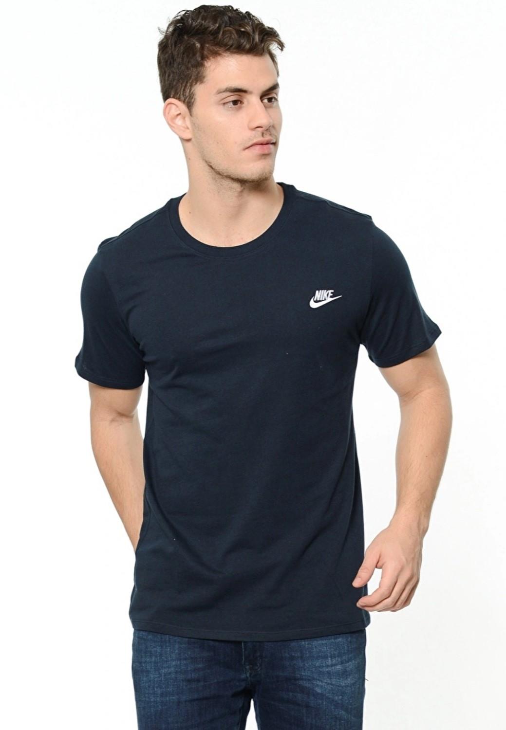 Nike geborduurd Futura T-shirt in marineblauw en zilverkleurig logo